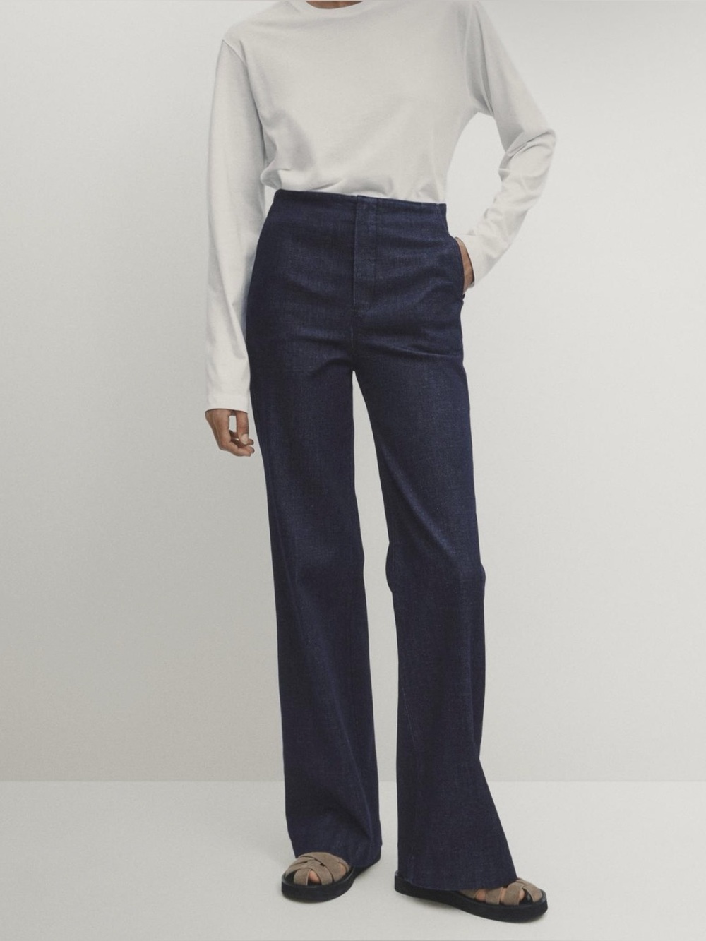 Massimo Dutti flare fit high waist jeans / Size 6
